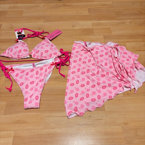 Betsey Johnson Other - New Betsey Johnson Pink Lip-Print Bikini Set With Sarong Large